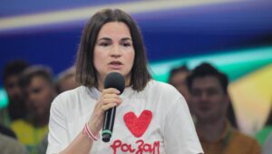 Fot. PAP/Tomasz Waszczuk
Olsztyn, 25.08.2024. Przewodnicząca Zjednoczonego Gabinetu Przejściowego Białorusi Swiatłana Cichanouska podczas rozmowy w ramach Campusu Polska Przyszłości 2024, 25 bm. w Olsztynie. (ad) PAP/Tomasz Waszczuk