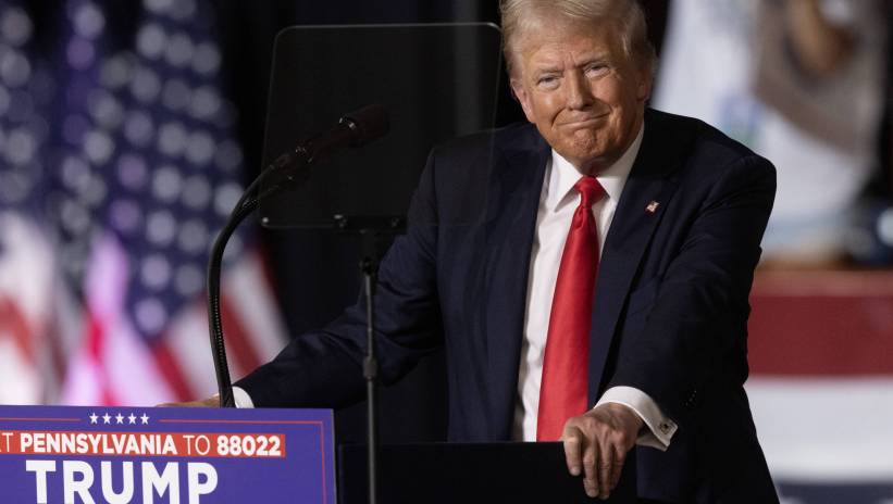 ormer US President Donald J. Trump holds a rally at New Holland Arena in Harrisburg, Pennsylvania, USA, 31 July 2024. This is the first Trump rally in Pennsylvania since the assassination attempt that resulted in Trump's injury during a rally on 13 July.  Fot. PAP/EPA/MICHAEL REYNOLDS