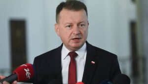 Warszawa, 04.09.2024. Przewodniczący KP PiS Mariusz Błaszczak podczas konferencji prasowej w Sejmie w Warszawie, 4 bm. Fot. PAP/Piotr Nowak