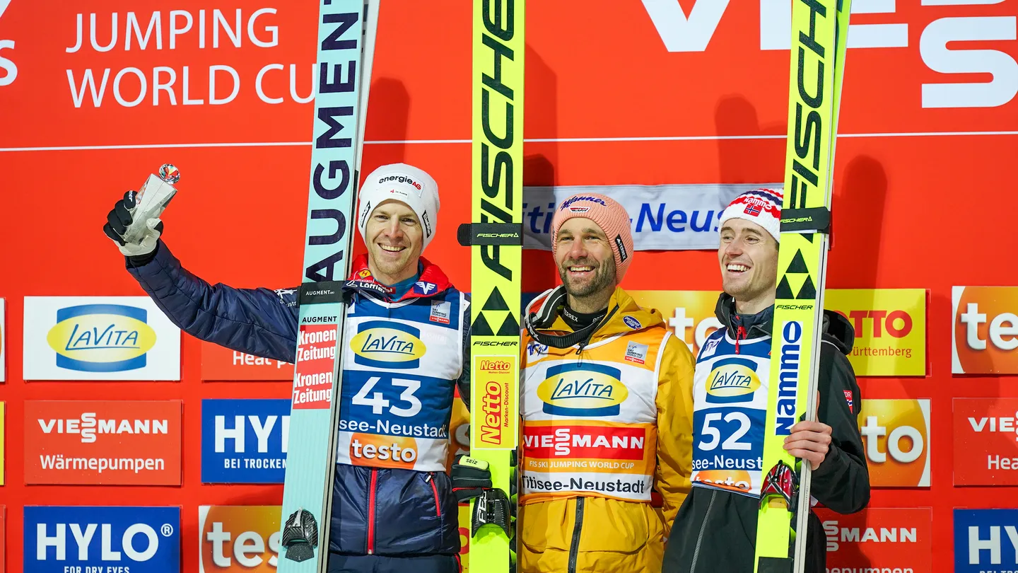 Foto: Michael Hayboeck (AUT), Pius Paschke (GER), Kristoffer Eriksen Sundal (NOR) | NordFocus / Źródło: Serwis informacyjny FIS