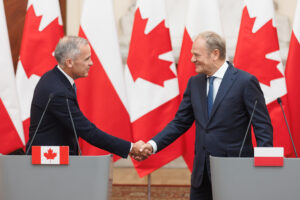 Foto: Premier Donald Tusk i Premier Kanady Mark Carney podczas wspólnego oświadczenia w Kancelarii Prezesa Rady Ministrów