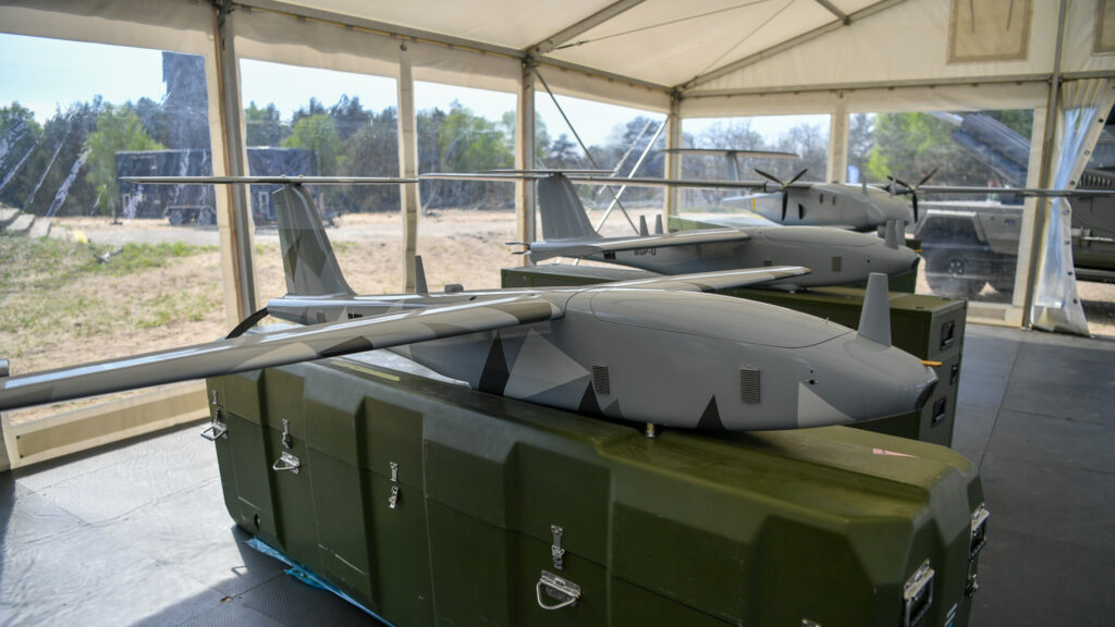 Foto: Wystawa produktów polskich producentów bezzałogowych systemów uzbrojenia / Źródło: Ministerstwo Obrony Narodowej