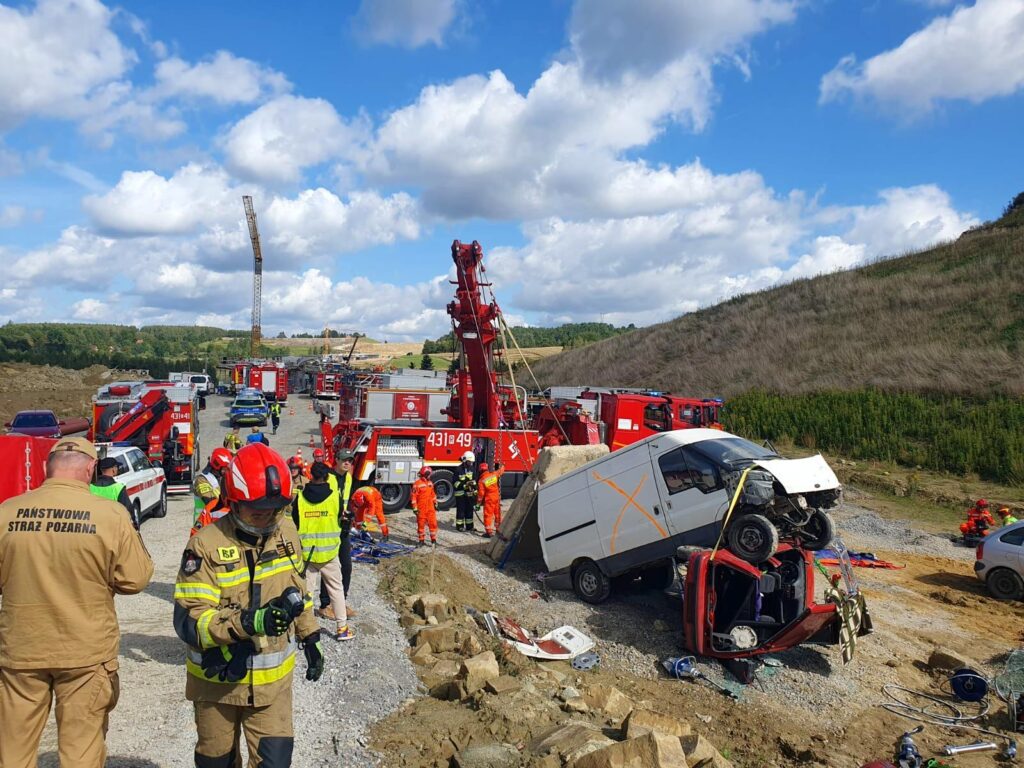 Foto: Ćwiczenia ratownicze "Strzyżów 2025" / Źródło: Generalna Dyrekcja Dróg Krajowych i Autostrad - Oddział Rzeszów