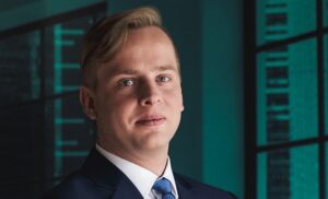 Mikołaj Makowski - prezes Devire