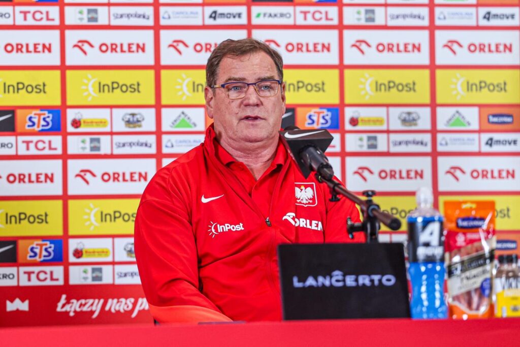 Foto: Jan Urban - selekcjoner reprezentacji Polski w piłce nożnej / Źródło: Serwis informacyjny PZPN