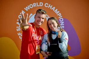 Foto: Jakub Chojnowski i Klaudia Zwolińska podczas Mistrzostw Świata w kajakarstwie w Australii / Źródło: serwis informacyjny PZK