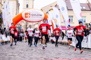 Foto: Bieg niepodległości / Źródło: Serwis informacyjny Urzędu Miasta Rzeszowa
