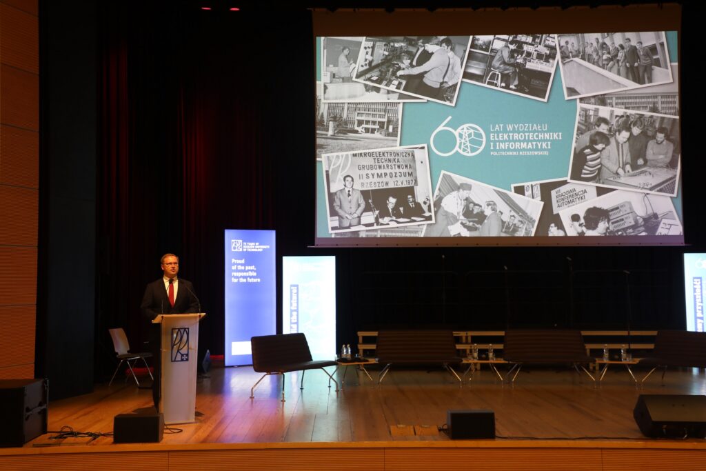 Autor tekstu i zdjęć: Arkadiusz Magda
/ Kancelaria Zarządu UMWP