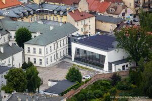 Foto: zdjęcie I LO w Rzeszowie / Źródło: Serwis informacyjny Urzędu Miasta Rzeszowa