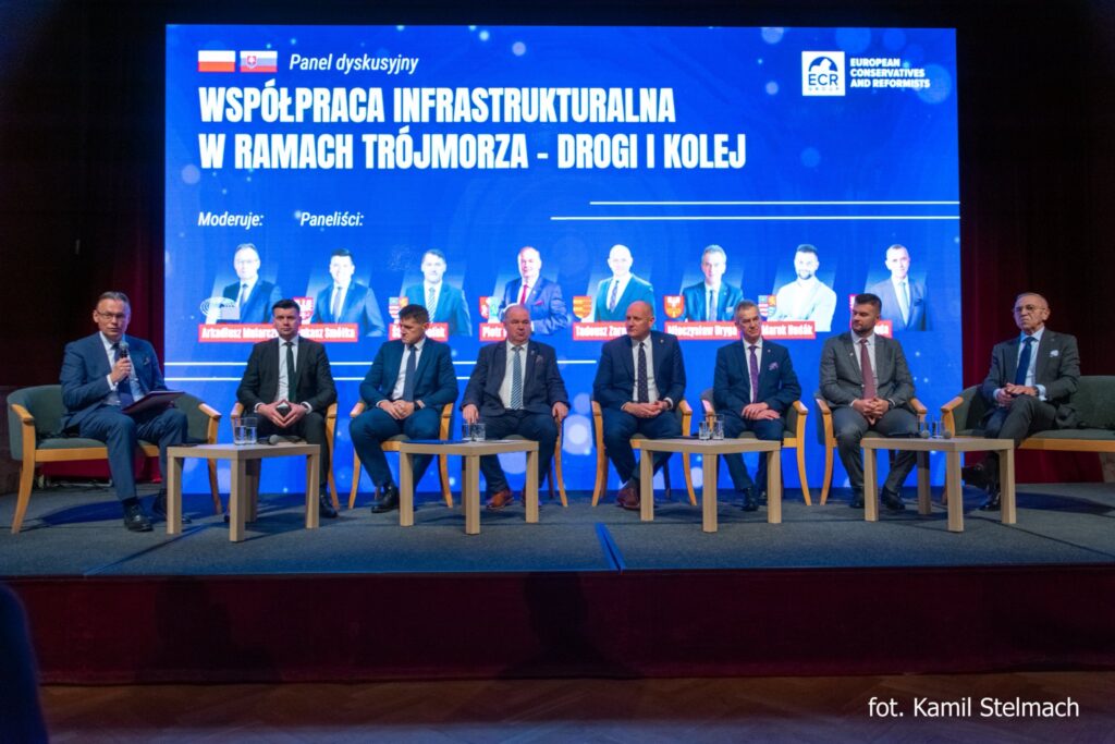 Zdjęcia: Urząd Marszałkowski Województwa Małopolskiego, Paweł Nalepa PJN13 STV, Kamil Stelmach