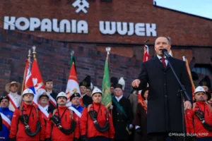 Foto: Prezydent Karol Nawrocki Katowice 44 Rocznica pacyfikacji Kopalni Wujek / Źródło: Oficjalna strona Prezydenta Rzeczypospolitej Polskiej