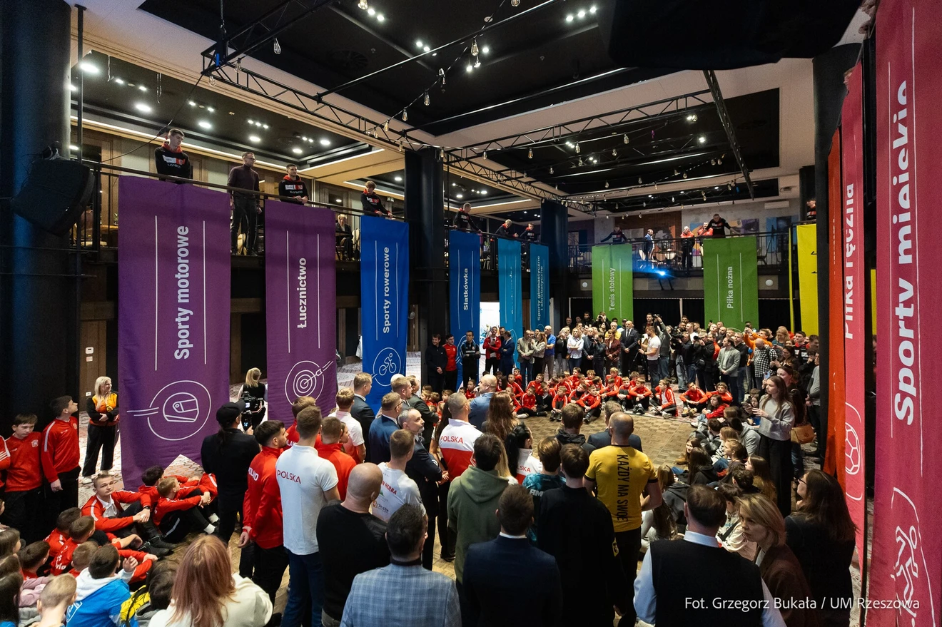 623268085_1788215135720238_4247206978098026042_n