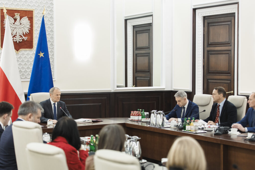 Foto: Premier Donald Tusk podczas posiedzenia Rady Ministrów / Źródło: Kancelaria Prezesa Rady Ministrów
