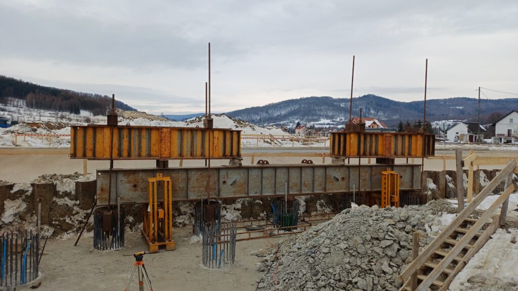 Foto: Próbne obciążenie 3 / Źródło: Generalna Dyrekcja Dróg Krajowych i Autostrad - Oddział Rzeszów