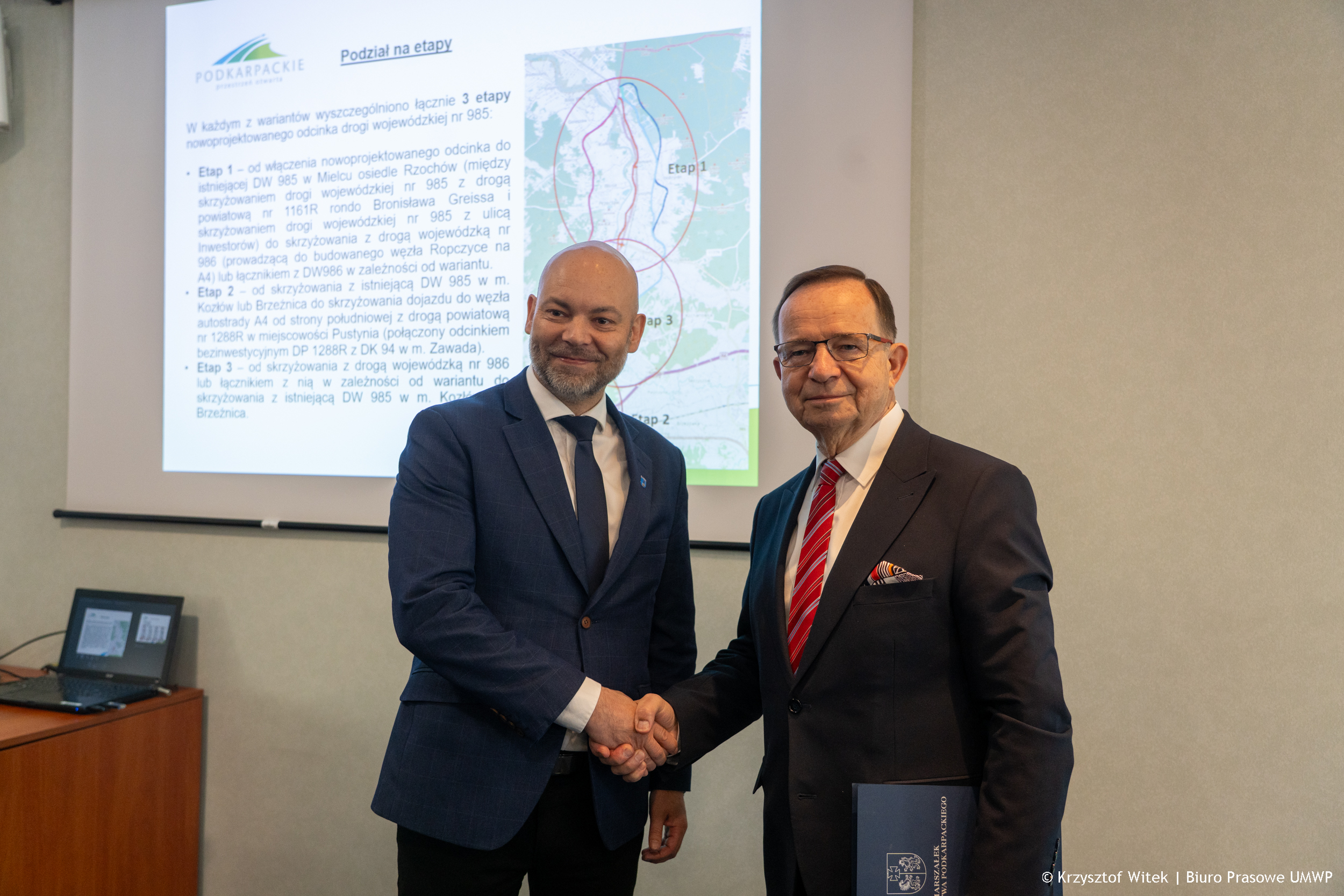 Foto: Prezydent Mielca Radosław Swół i Marszałek Województwa Podkarpackiego Władysław Ortyl.  /  Autor zdjęć: Krzysztof Witek /
Biuro Prasowe UMWP