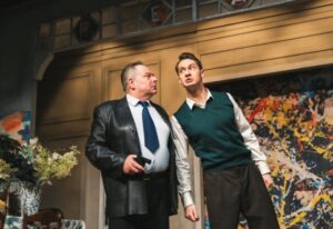 Od lewej: Robert Chodur (Eugeniusz) i Maciej Kokot (Artur). Fot. Wiktoria Cieśla/Teatr im. Wandy Siemaszkowej