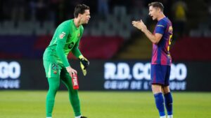 Foto: Wojciech Szczęsny i Robert Lewandowski / Źródło: Serwis prasowy PZPN