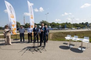 Foto: Podpisanie umowy na inwestycje drogowe w Rzeszowie, fot. Grzegorz Bukała, Urząd Miasta Rzeszowa